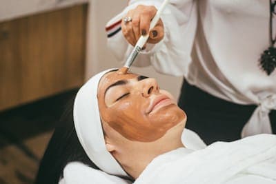 راهنمای جامع لیزر موهای زائد